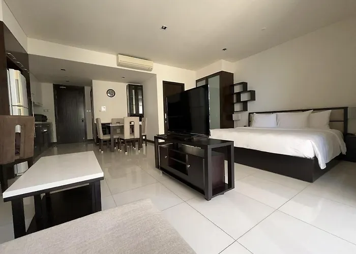 Studio Apartment